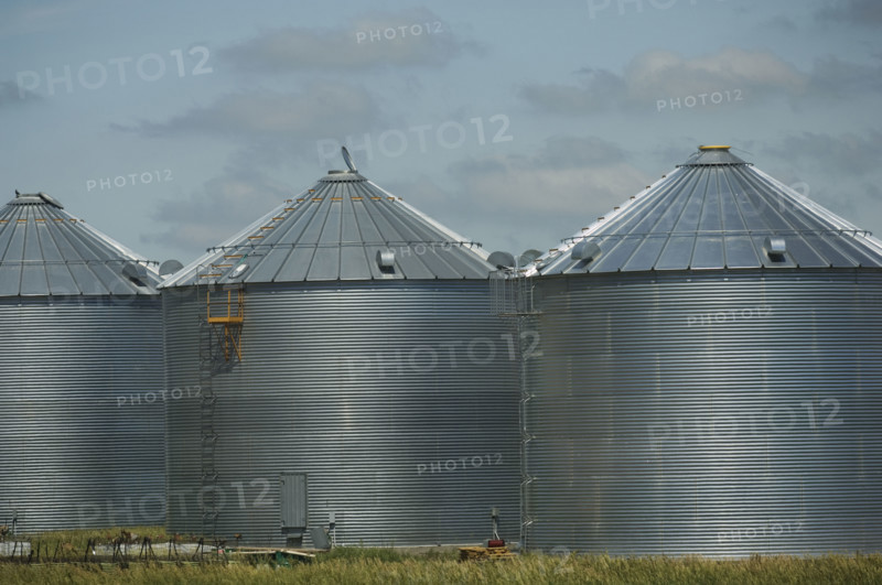 Row of grain storage silos. Date : 2007