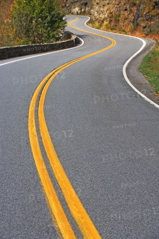 winding road. Date : 2007