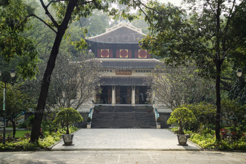 Botanical Gardens and Zoo Ho Chi Minh City Saigon Vietnam. Date : 2006