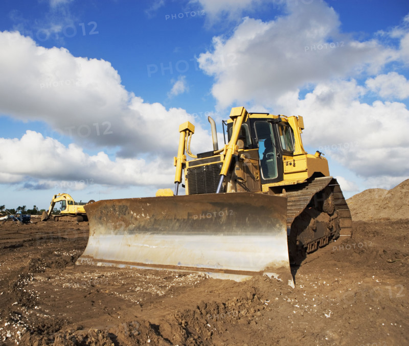 heavy construction equipment. Date : 2008