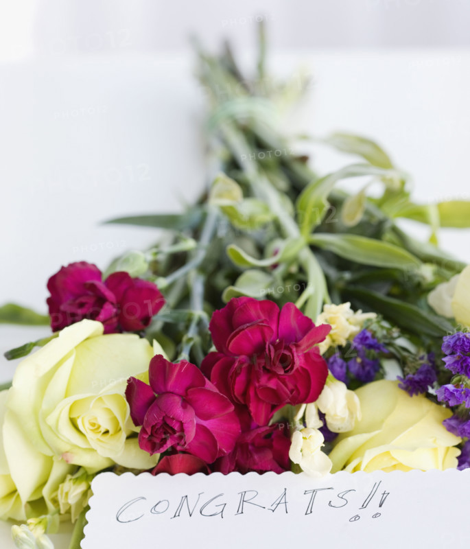 Close up of flower bouquet and note. Date : 2008