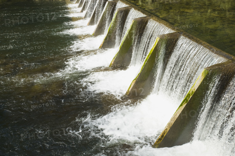 Water pouring over dam, Vancouver, British Columbia, Canada. Date : 2008