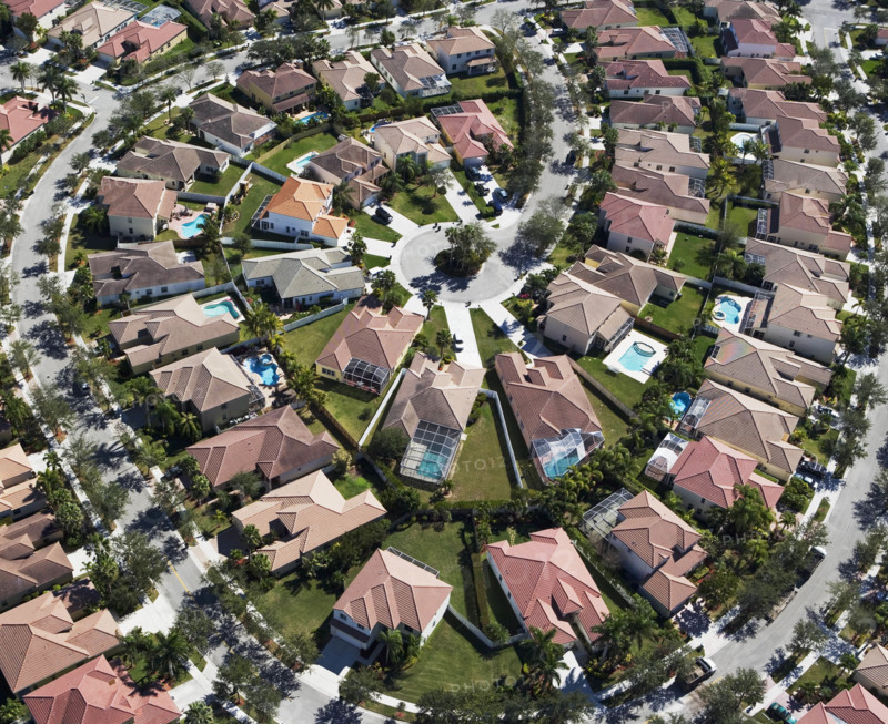 aerial view of housing community. Date : 2008