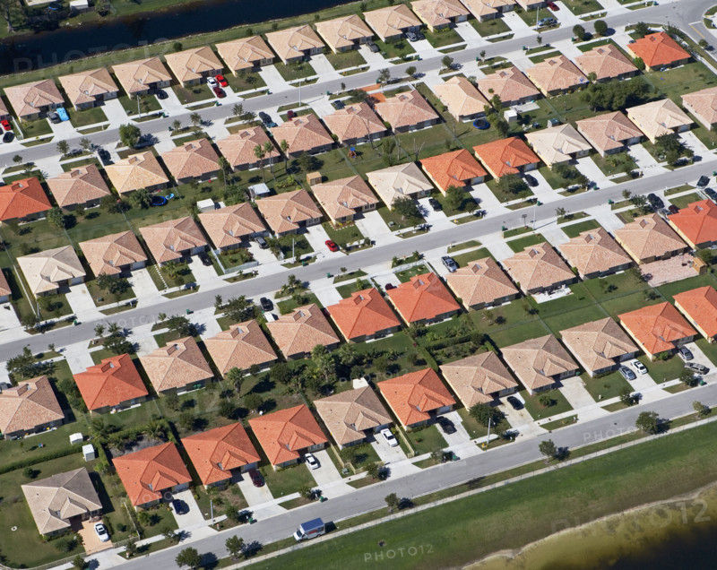 aerial view of housing community. Date : 2008