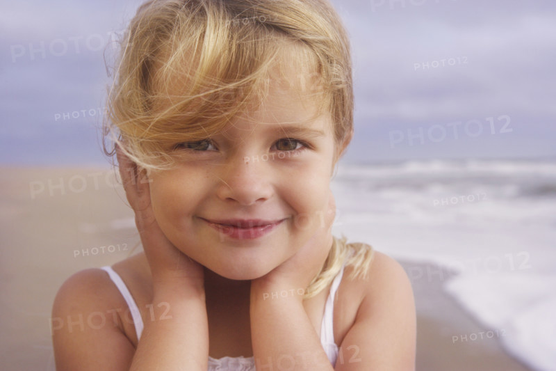 Girl posing at beach. Date : 2008