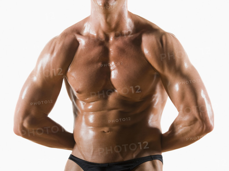 Male body builder flexing and posing. Date : 2008