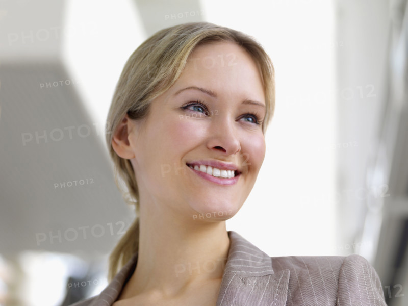 Close up portrait of businesswoman. Date : 2008