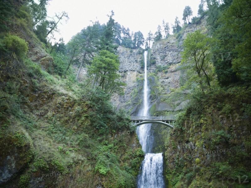 Multnomah Falls, Oregon. Date: 2008