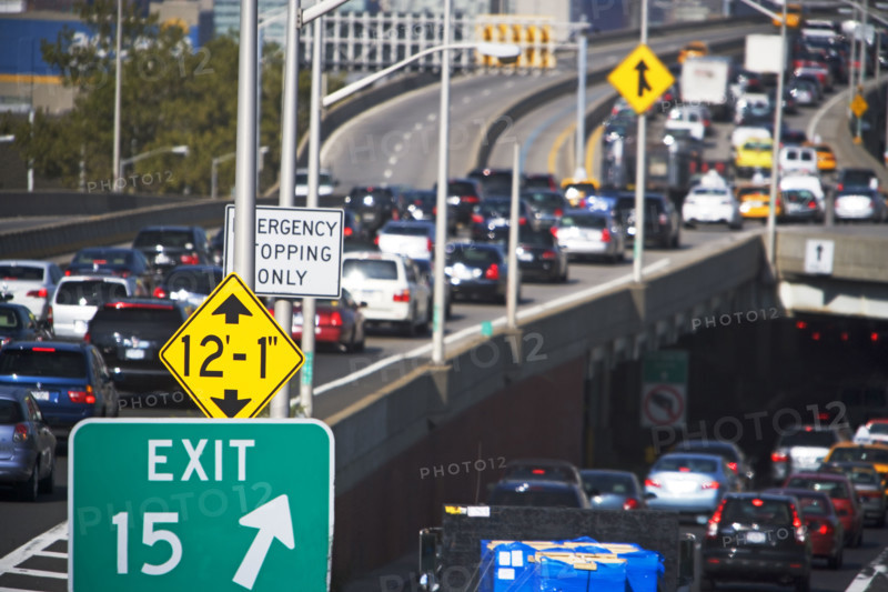 Freeway traffic in Queens, New York. Date: 2008