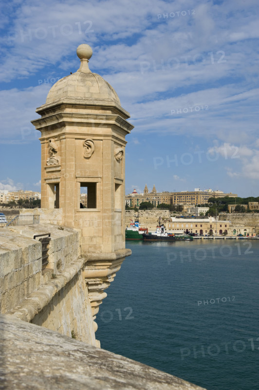 Senglea Point parapet, Valleta, Malta.
