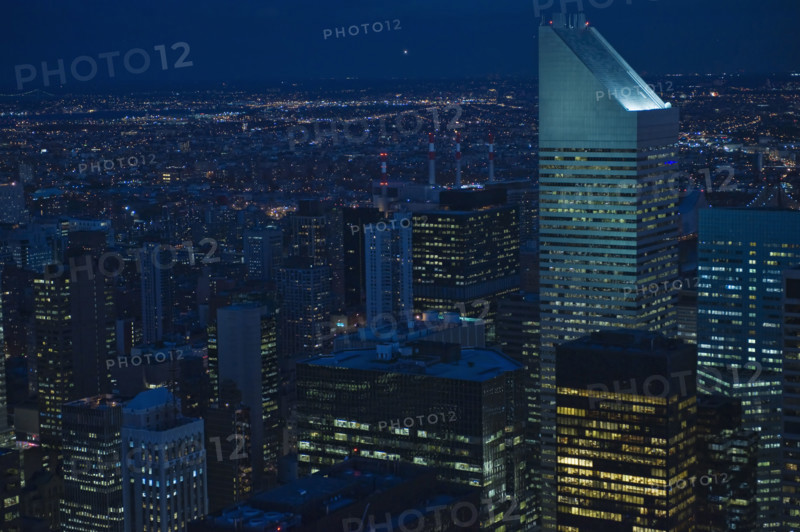 Sunset view of midtown Manhattan.