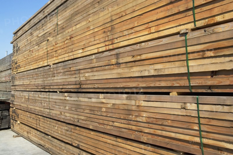 Stacks of lumber. Photographe : fotog