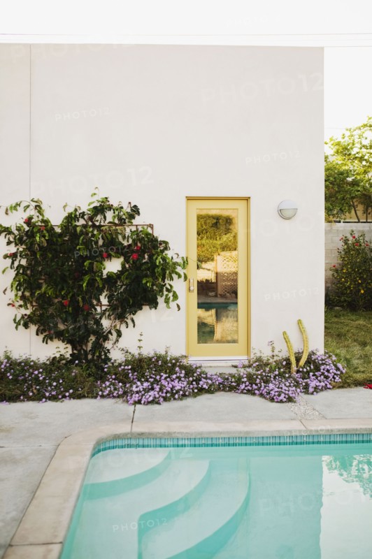 Backyard swimming pool. Photographe : Sarah M. Golonka