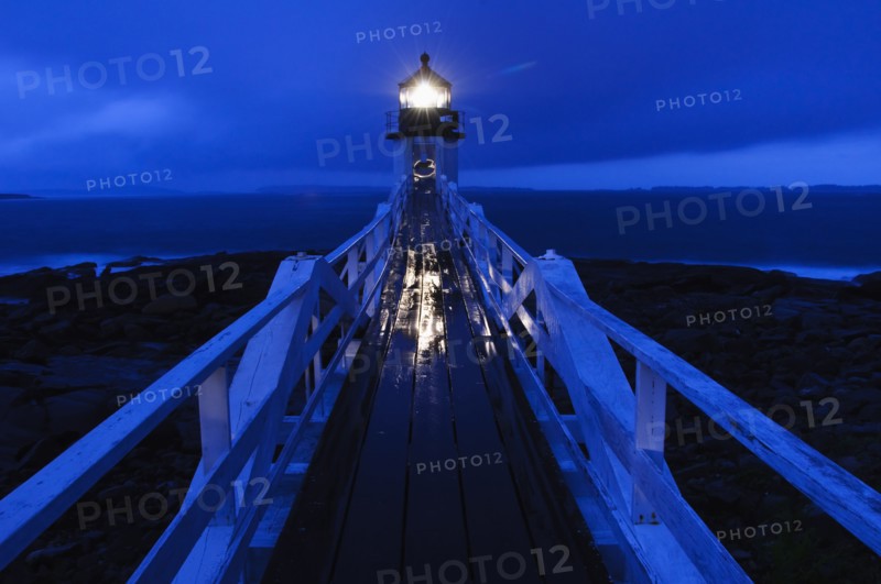 Lighthouse beacon