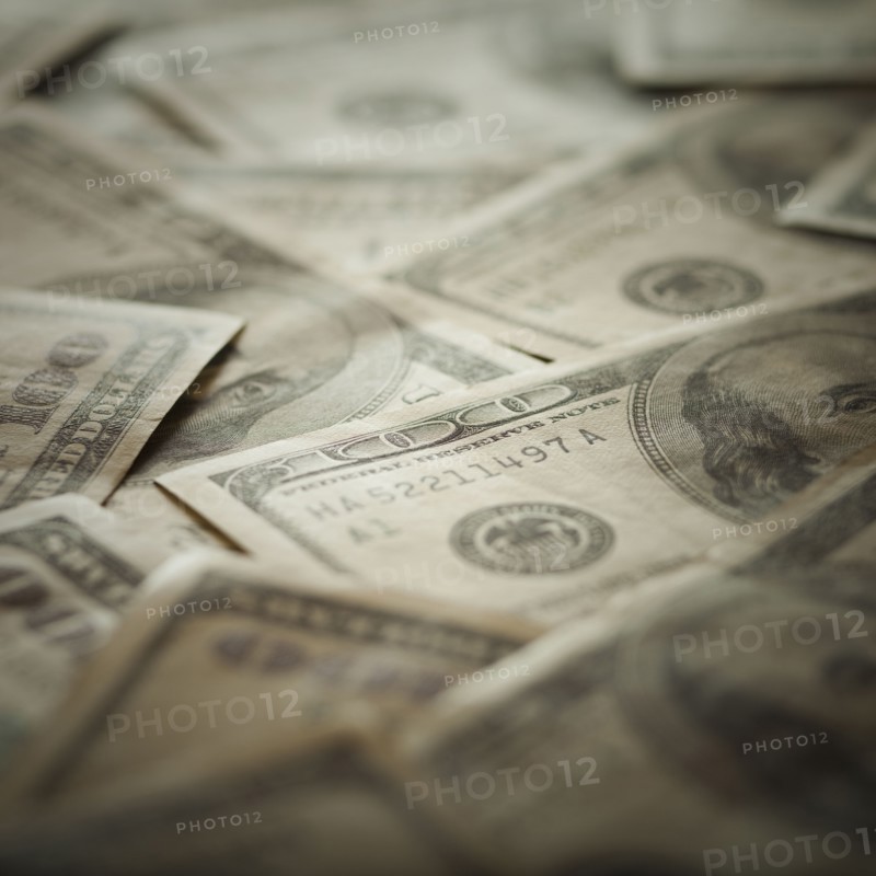 100 dollar bills