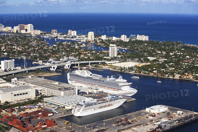 Cruise ship docked in Florida. Photographer: fotog