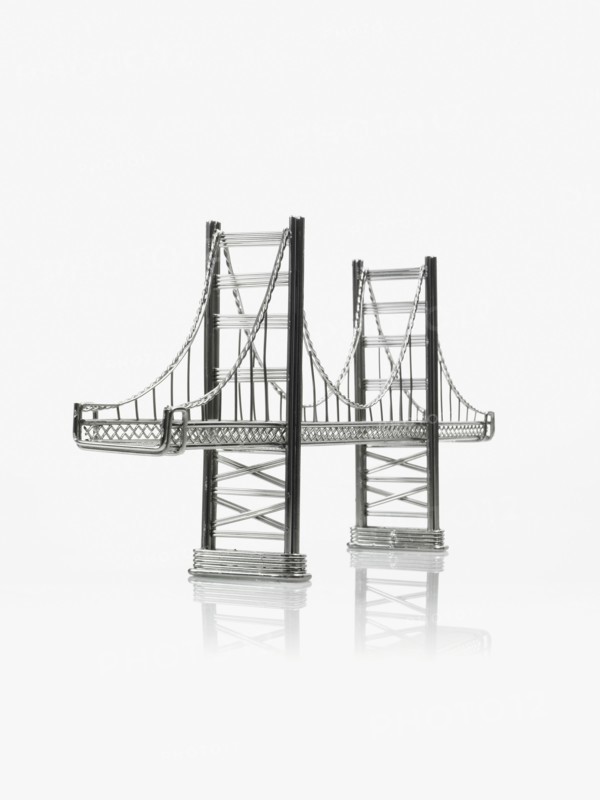 Suspension bridge. Photographer: David Arky