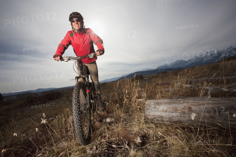 Mountain biker. Photographer: Dan Bannister
