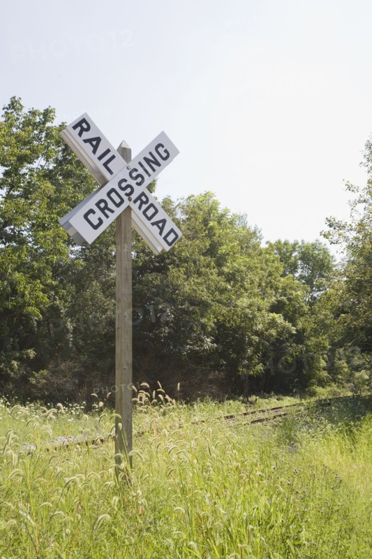 Railroad crossing. Photographer: Chris Hackett