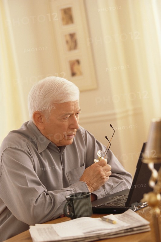 Senior working on laptop. Photographer: Rob Lewine
