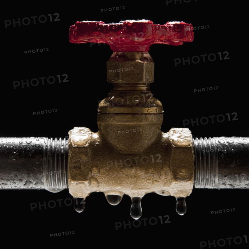 Dripping stop valve. Photographe : Mike Kemp
