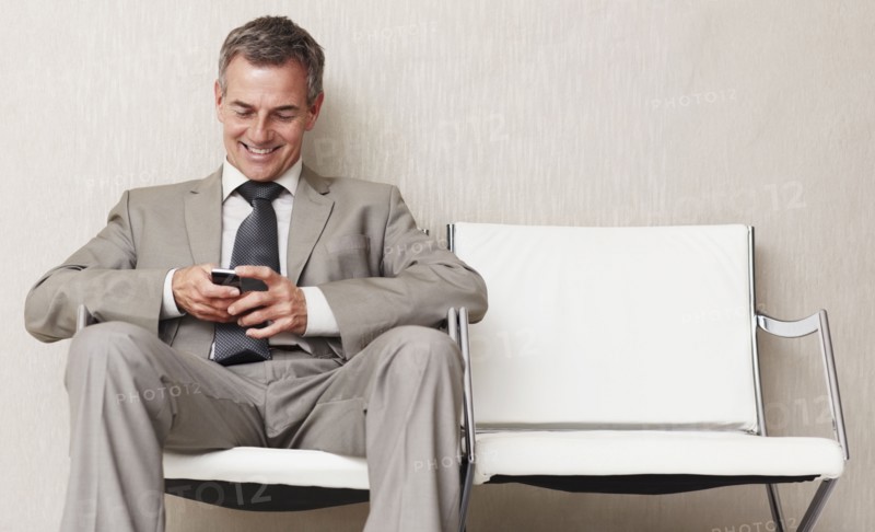 Businessman waiting. Photographe : momentimages