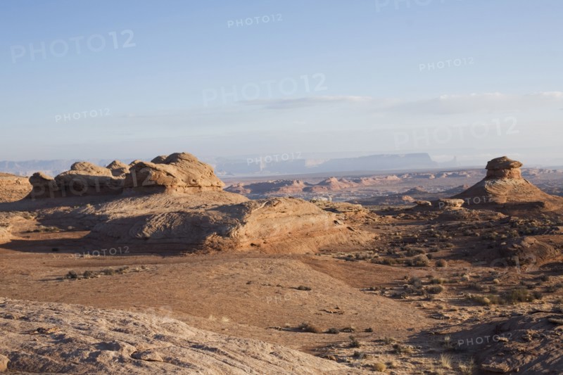 Vermillion cliffs in Arizona desert. Photographe : David Engelhardt