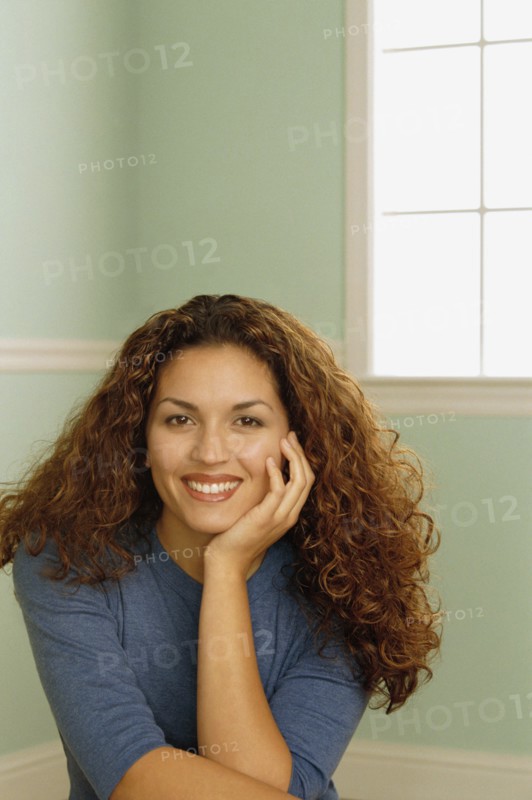 Portrait of a beautiful woman. Photographe : Rob Lewine