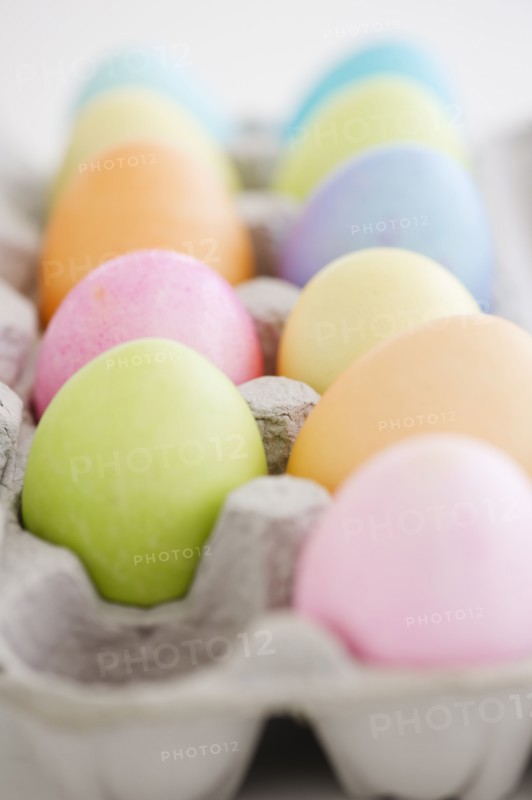 Dyed Easter eggs in carton. Photo : Jamie Grill