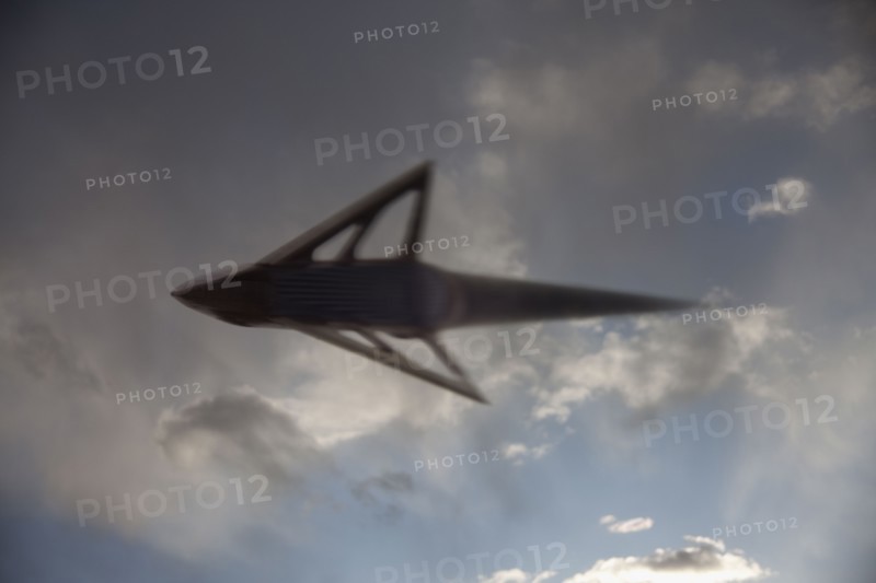 Arrow in the sky. Photo : Mike Kemp