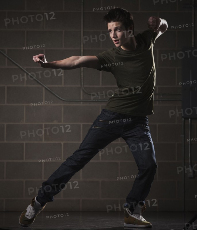 Male dancer. Photo : Mike Kemp