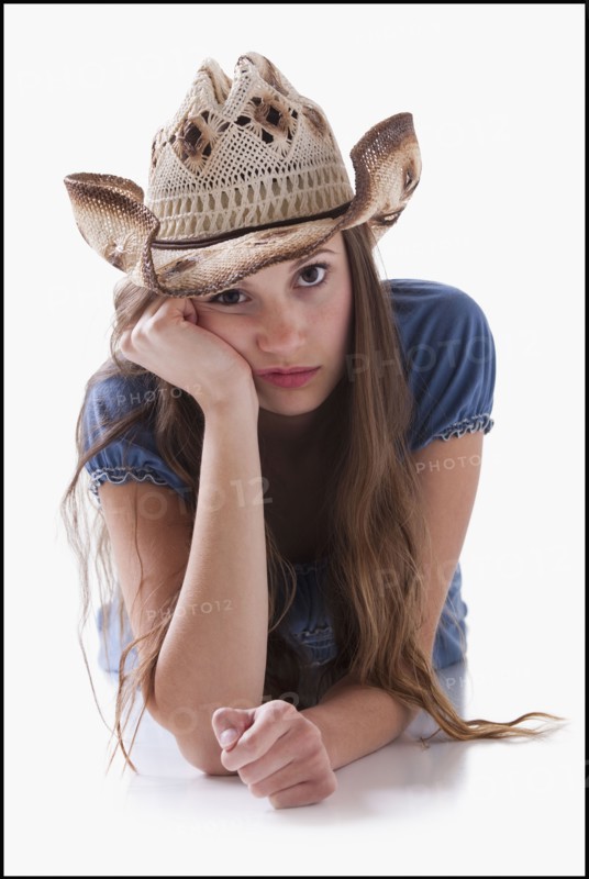 Bored cowgirl. Photo : Mike Kemp