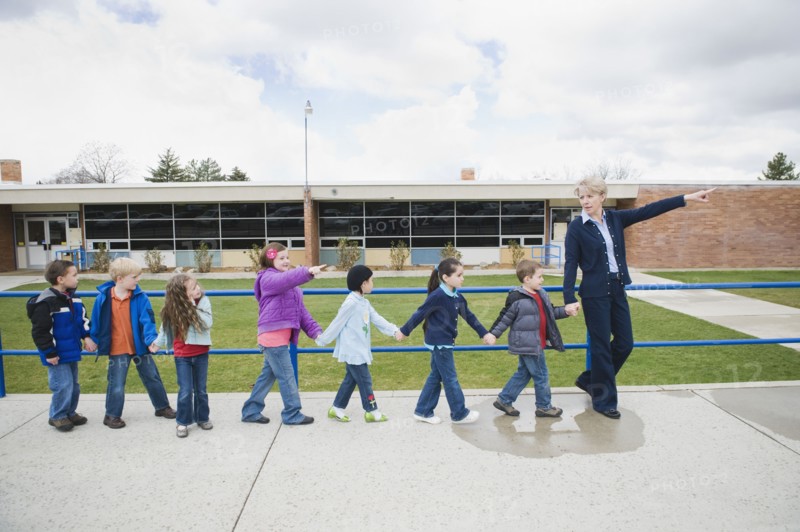 Elementary school students on a field trip.