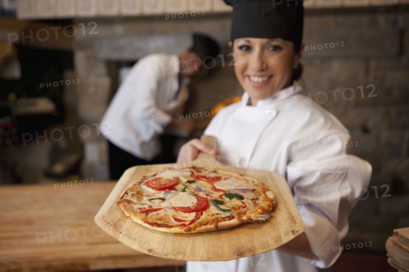 Pizza chef. Photo. Dan Bannister