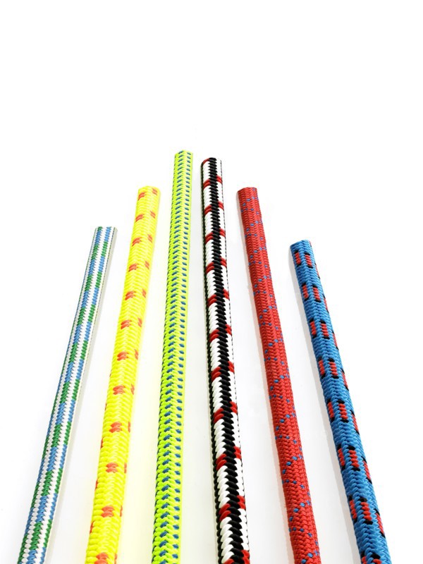 Colorful rope. Photo : David Arky