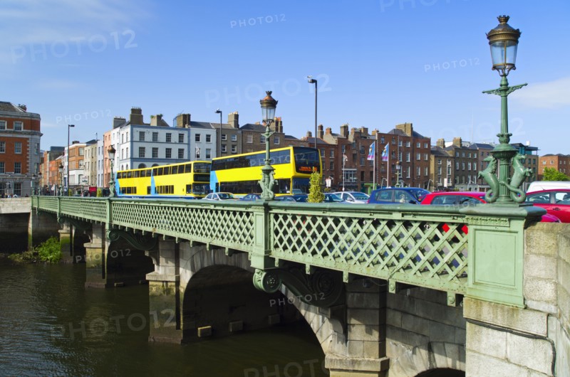 Grattan bridge over the river liffey.
