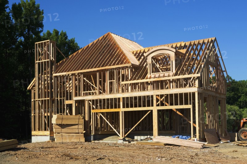 Partially built house. Photo. fotog