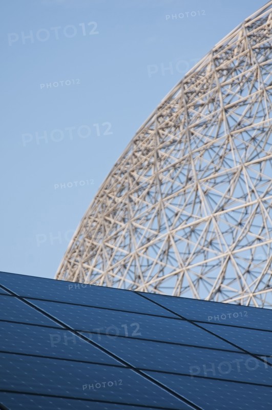 Solar panels and biosphere framing. Photo. Daniel Grill