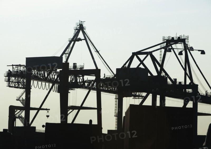 Container crane. Photo. fotog
