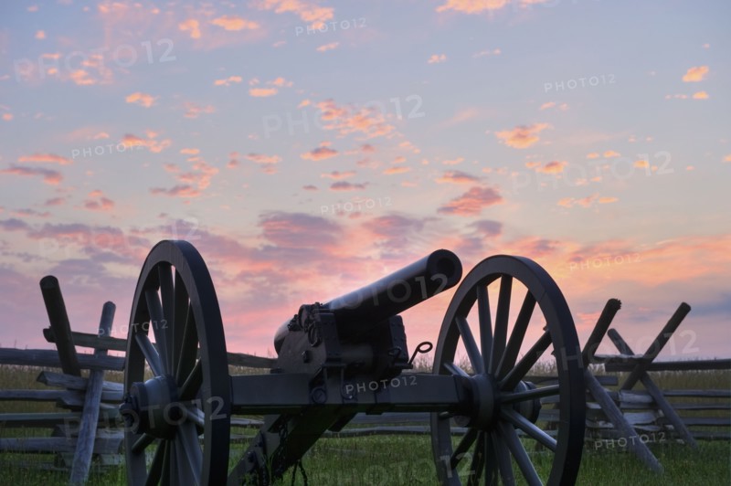 Civil war cannon. Photo. Daniel Grill