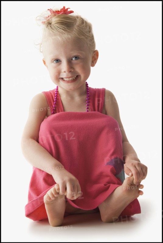 Cute young girl. Photo. Mike Kemp