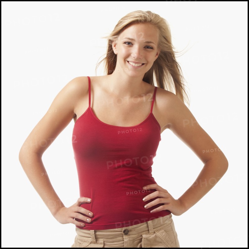 Portrait of young girl (16-17) . Photo : Mike Kemp