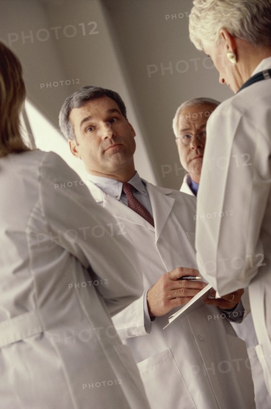 Team of medical professionals. Photo : Fisher Litwin