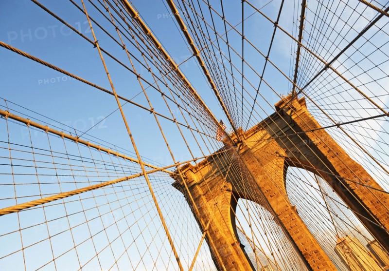 USA, New York State, New York City, Span of Brooklyn Bridge. Photo : fotog