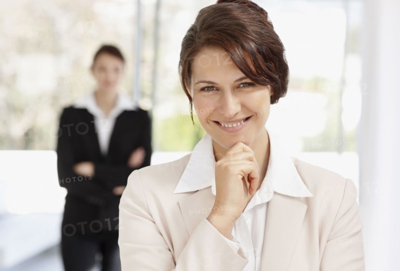 Smiling businesswoman portrait. Photo : Momentimages