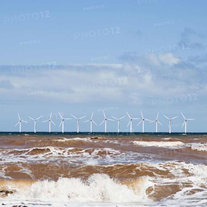 Wind turbines at sea. Photo : Jon Boyes