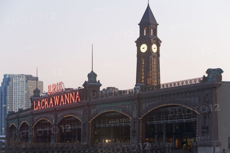 USA, New Jersey, Hoboken, old train station. Photo : fotog