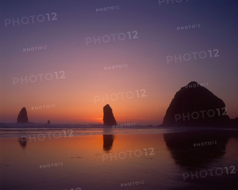 USA, Oregon, Haystack Rock. Photo : Gary J Weathers