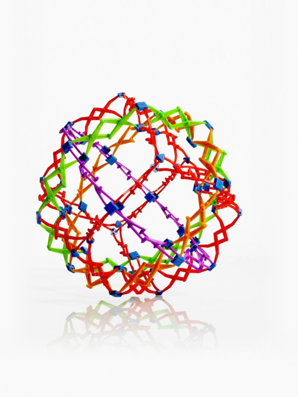 Studio shot of molecular model. Photo : David Arky