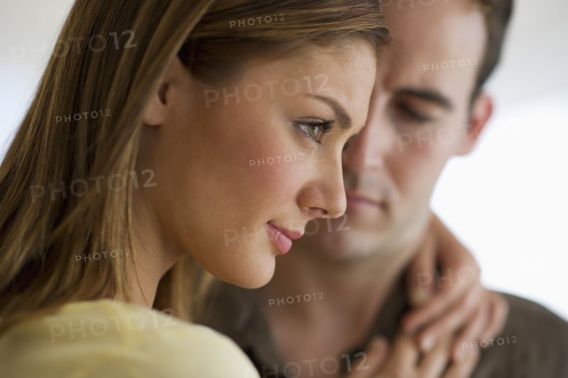 USA, New Jersey, Jersey City, Portrait of young couple.
